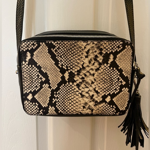 Call it Spring Snakeskin Crossbody Bag with Double Purse Compartments - Picture 4 of 8